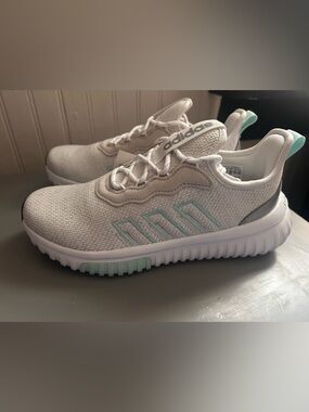 adidas Kaptir Flow 2.0- BRAND NEW IN BOX SIZE 6.5W